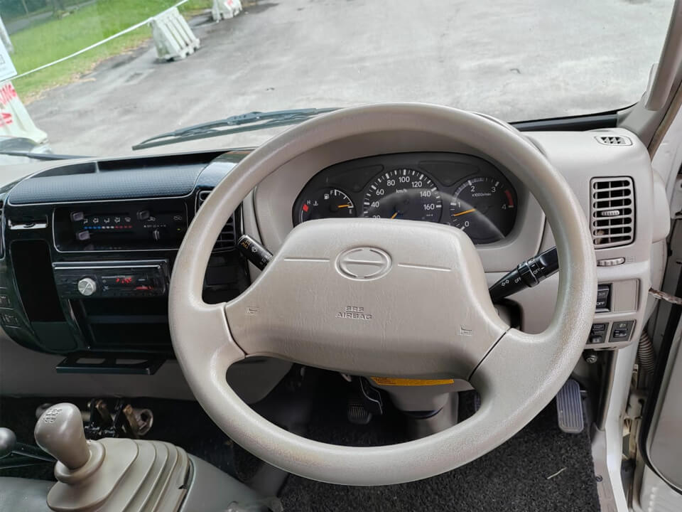 2021 HINO XZU414 RB/HIR HM 4 TAN