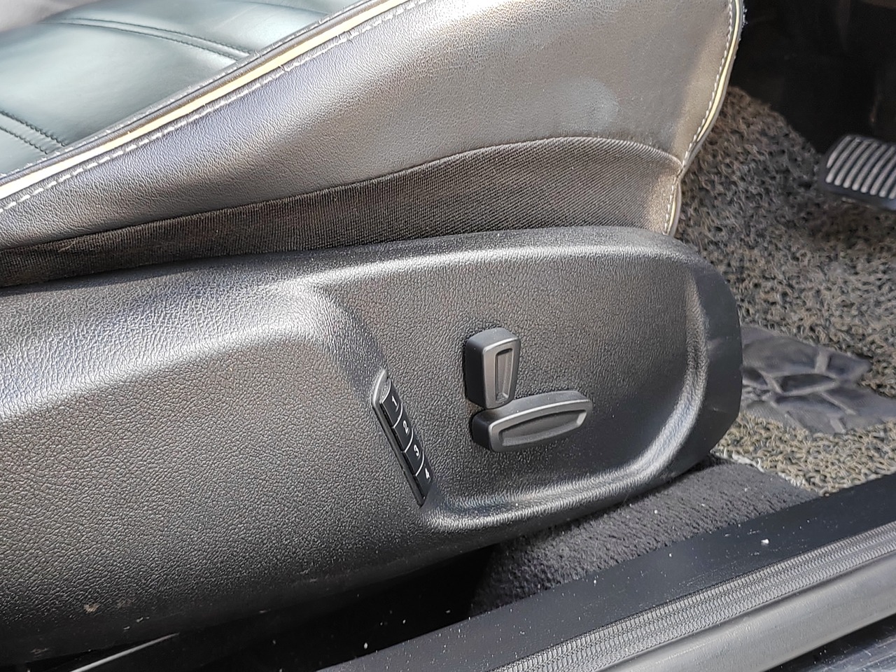 2012 FORD MONDEO 2.0 (A)