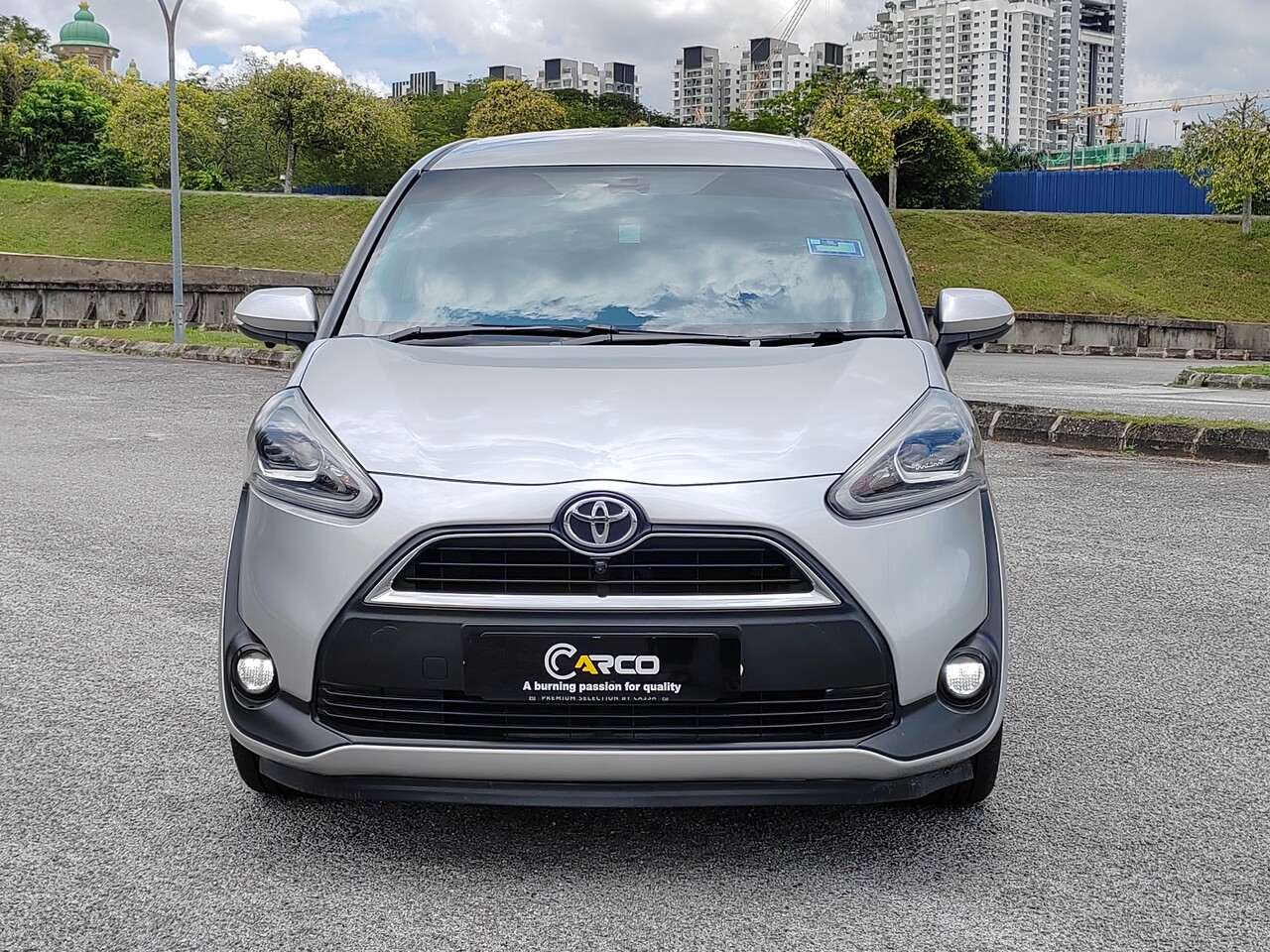 2016 TOYOTA SIENTA V 1.5 (A)