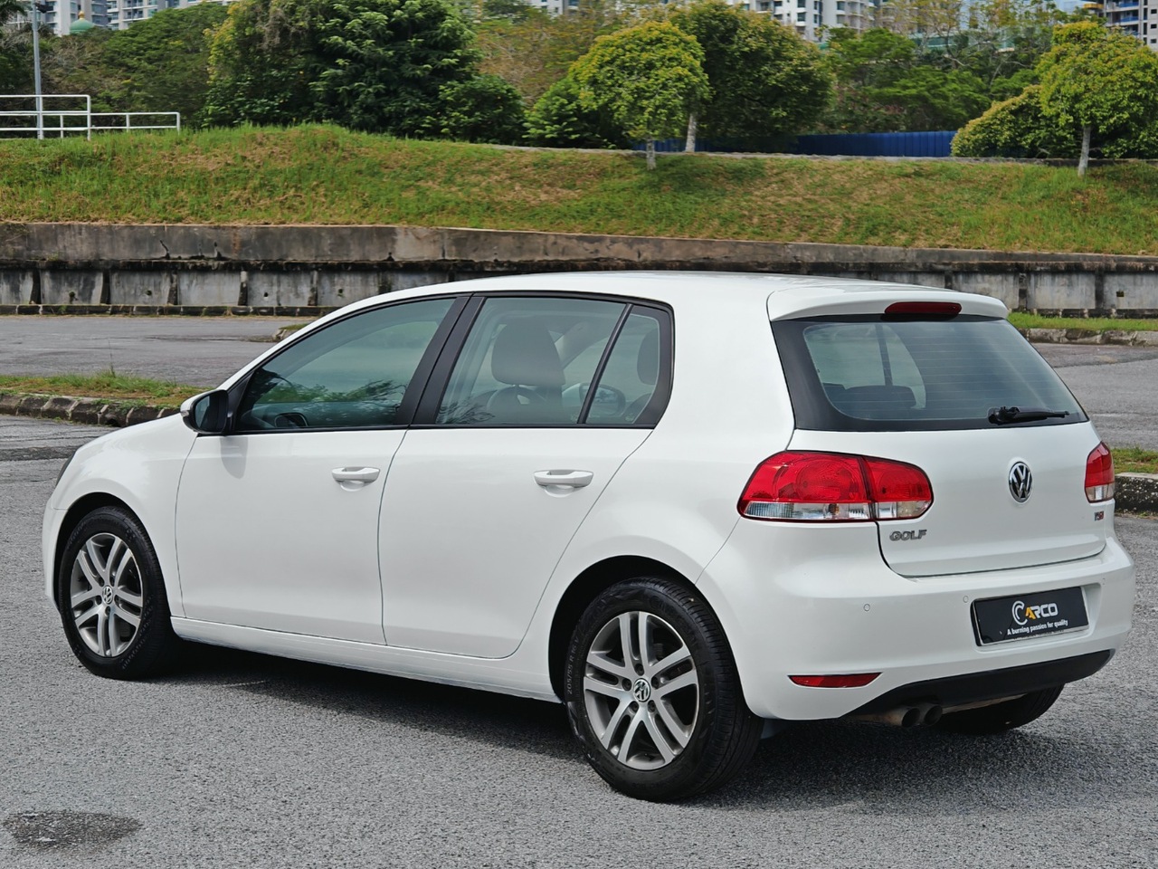 2010 VOLKSWAGEN GOLF 1.4(A)