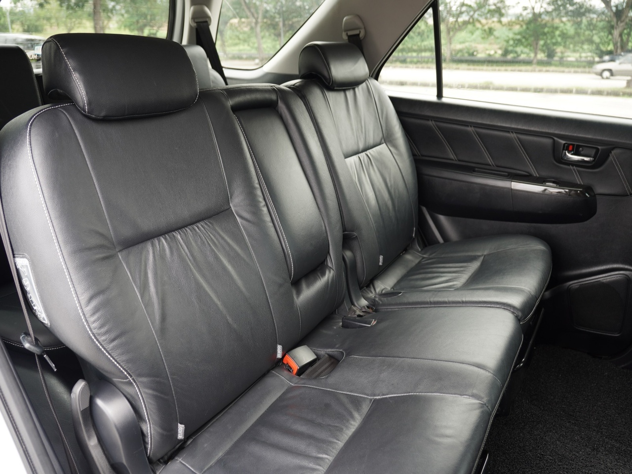 2014 TOYOTA FORTUNER V 2.7(A)