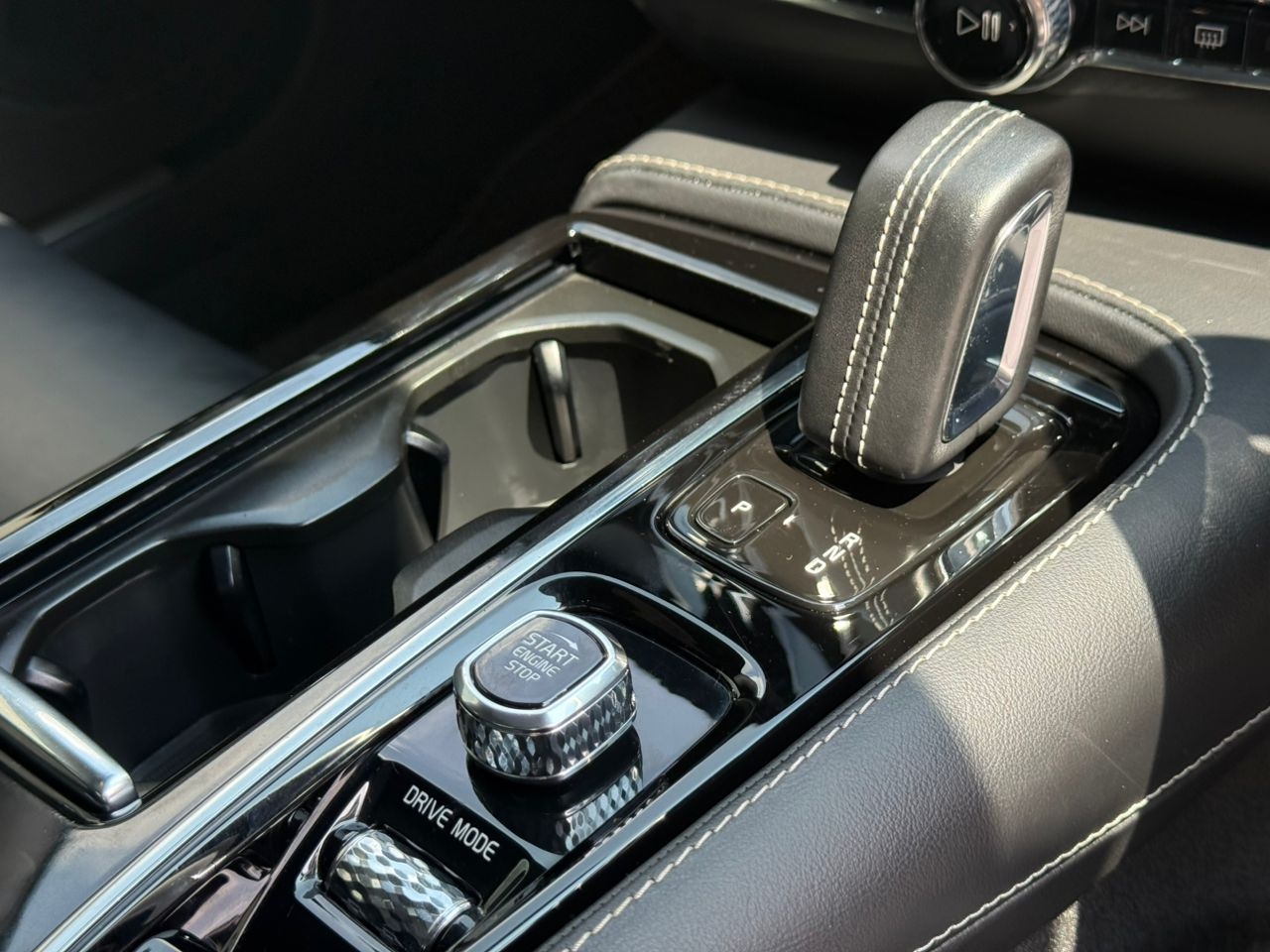 2021 VOLVO S60 RECHARGE T8 2.0 (A) R-DESIGN