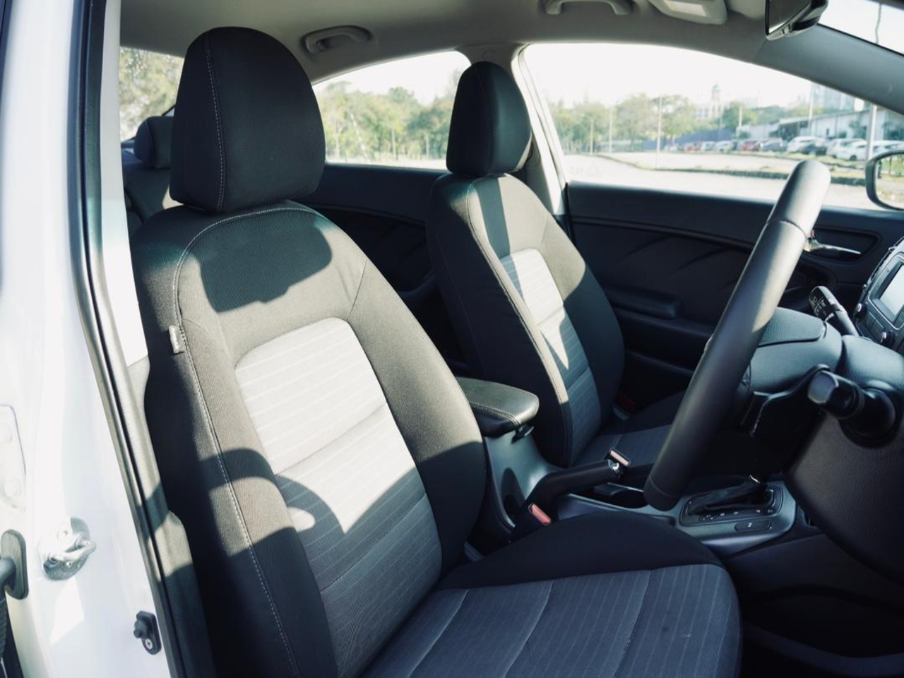 2013 KIA CERATO NO VARIANT 1.6 (A)