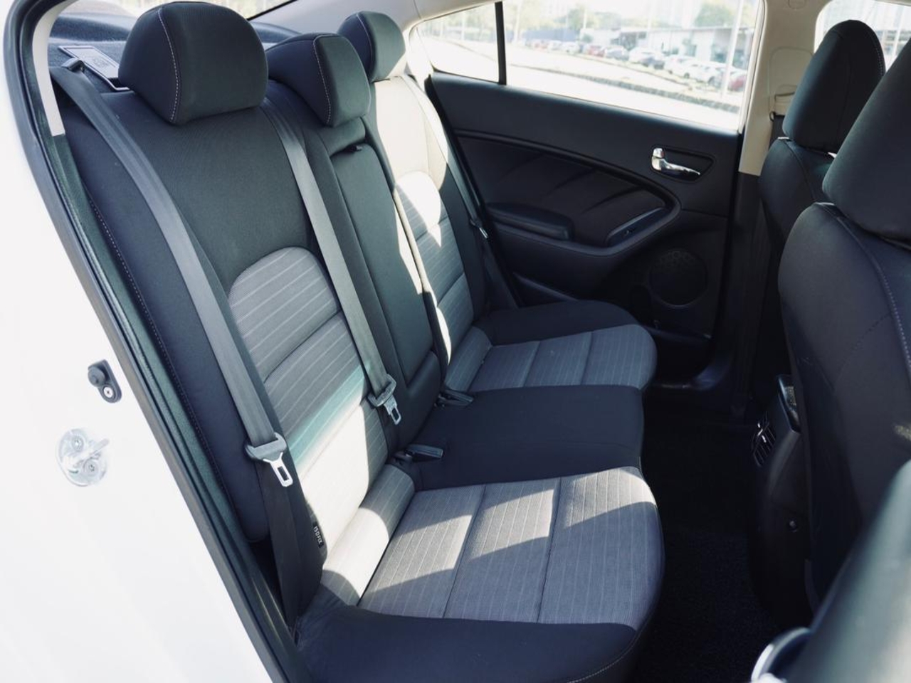 2013 KIA CERATO NO VARIANT 1.6 (A)