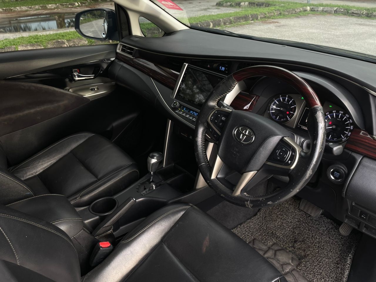 2018 TOYOTA INNOVA 2.0 X (A)