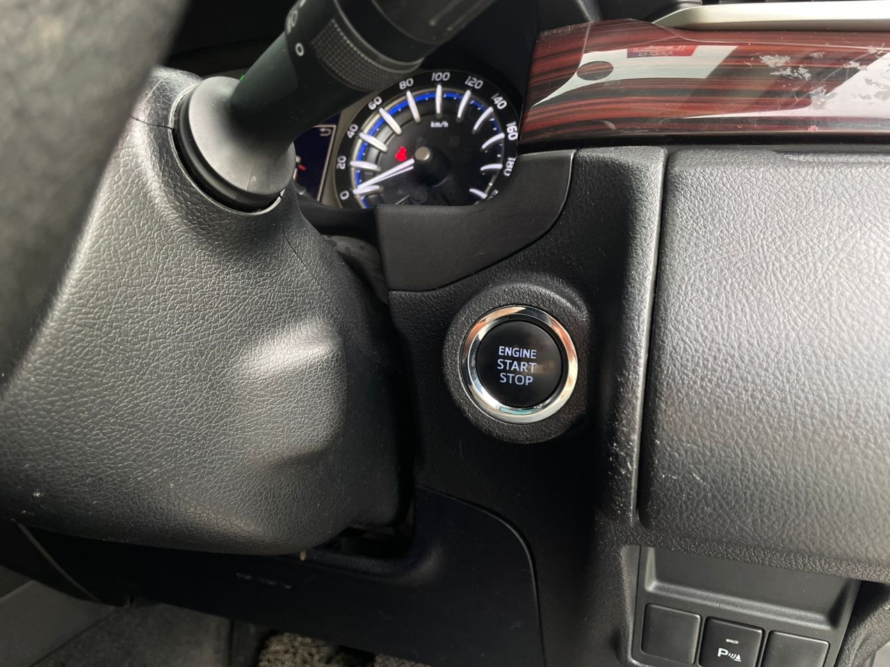 2018 TOYOTA INNOVA 2.0 X (A)