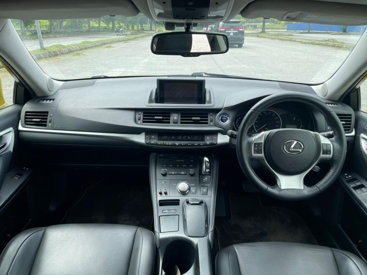 2011 LEXUS CT200H LUXURY 1.8 (A)