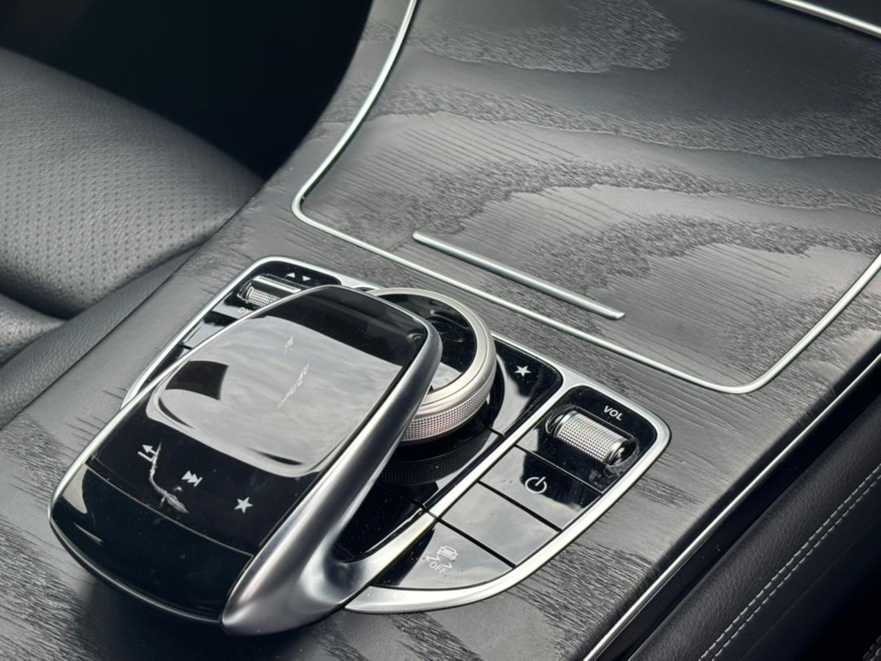 2018 MERCEDES BENZ GLC250 2.0 (A)
